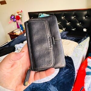 Fossil Black Leather Zip Phone Wallet Case